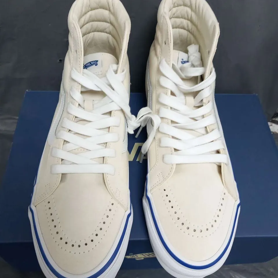 BOXED VANS 'OFF THE WALL' SK8 HI REISSUE 38 LX OFF WHITE SIZE 10