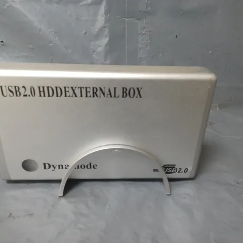 APPROXIMATELY 10 DYNAMODE 3.5" HDD CADDIES