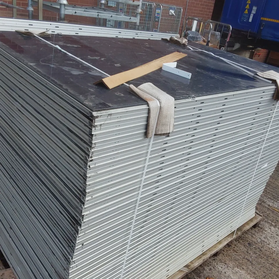 PALLET CONTAINING A LARGE QUANTITY OF UNTESTED SOLAR PANELS 