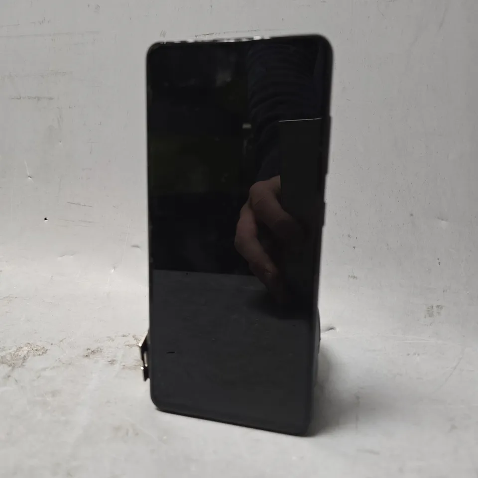 SAMSUNG GALAXY A51