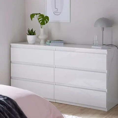 BOXED LAYTON GLOSS 6 DRAWER CHEST - WHITE (2 BOXES)