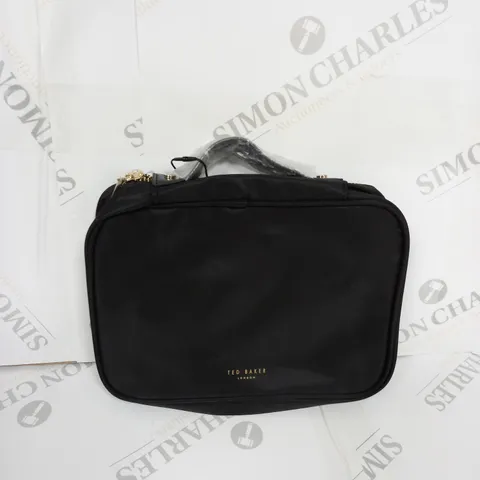 TED BAKER SMALL WASHBAG