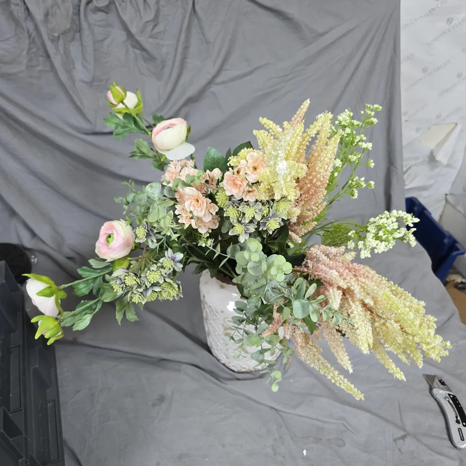 ARTIFICIAL FLORAL ARRANGEMENT IN CERAMIC VASE