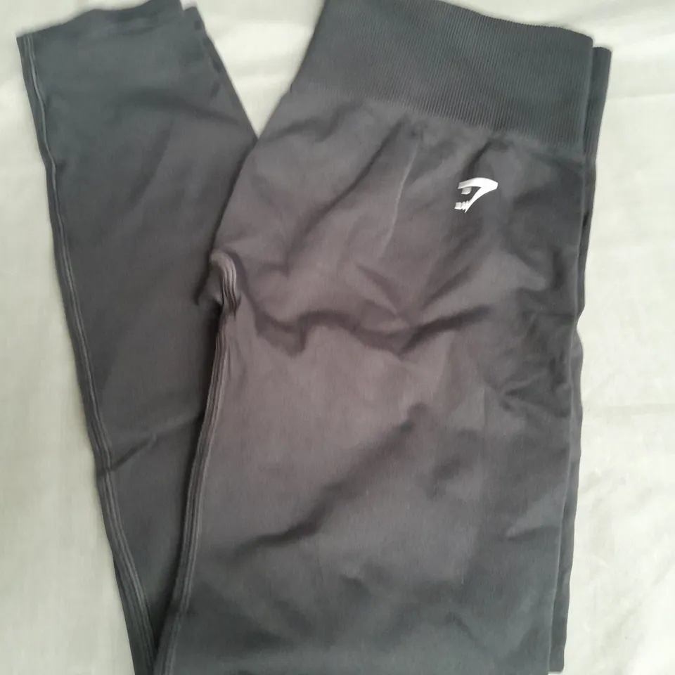 GYMSHARK EVERYDAY LEGGINGS IN BLACK - LARGE