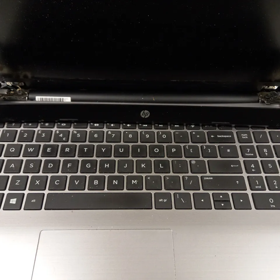 HP 3168NGW LAPTOP IN SLIVER