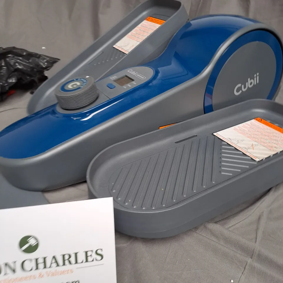 BOXED CUBII GROOVE SEATED ELIPTICAL STEPPER - NAVY