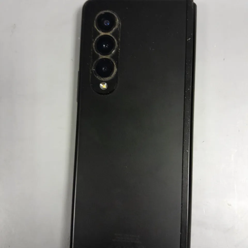 SAMSUNG GALAXY FOLD SMARTPHONE 