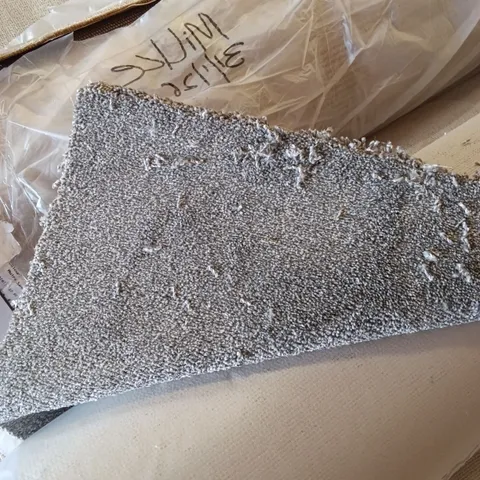 ROLL OF QUALITY PIONEER PRIDE CARPET // APPROX SIZE: 5.20 X 4.00M