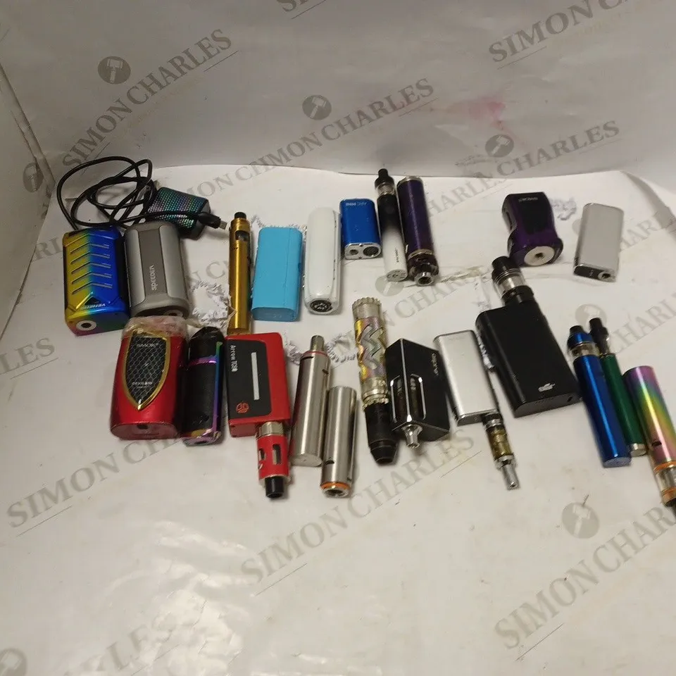 LOT OF APPROXIMATELY 12 VAPES TO INCLUDE ASPIRE, ELEAF, AND ARC MINI ETC.