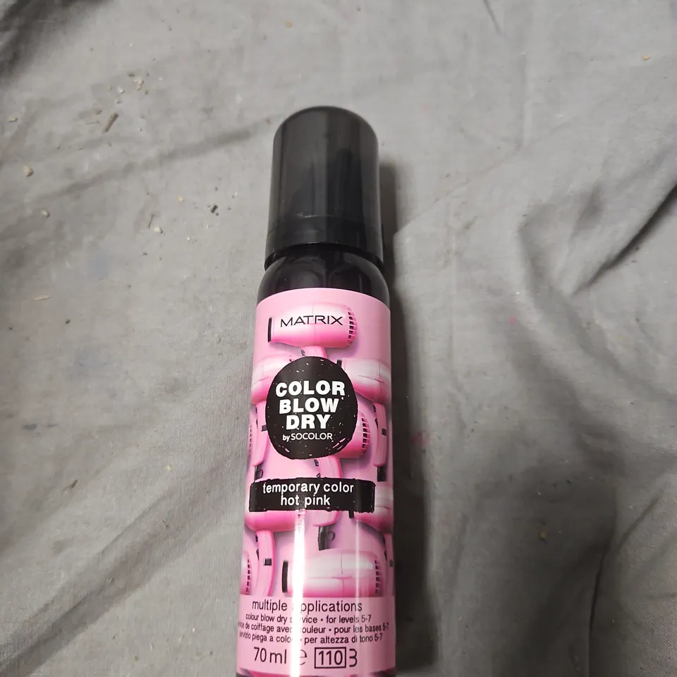 BOXC OF APPROXIMATELY 24 MATRIX COLOR BLOW DRY TEMPORARY HAIR COLOUR SPRAY – HOT PINK, 70ML 