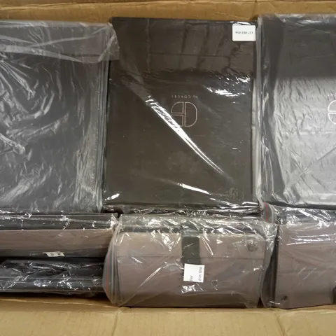 LOT OF APPROXIMATELY 50 ASSORTED TABLET CASES