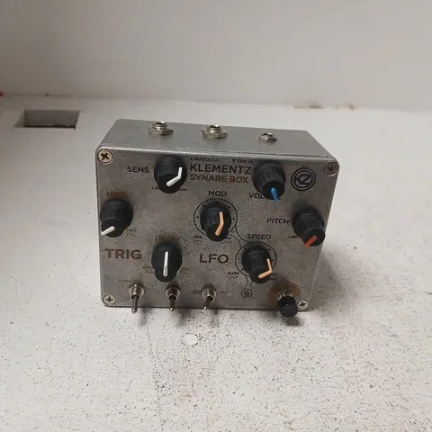 KLEMENTZ SYNARE BOX – VINTAGE ELECTRONIC MUSIC MODULE