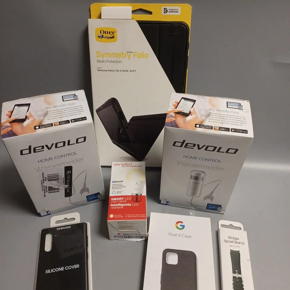 APPROXIMATELY 10 ASSORTED ELECTRICAL PRODUCTS TO INCLUDE DEVOLO HOME CONTROL DEVICE, OTTER BOX PROTECTIVE TABLET CASE, BLUETOOTH SMART LED BULB ETC 