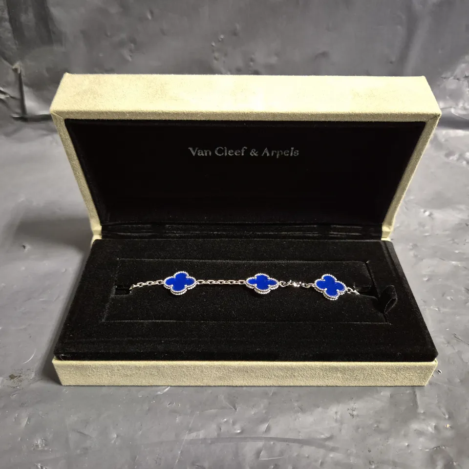 BOXED VAN CLEEF & ARPELS  VINTAGE ALHAMBRA BRACELET