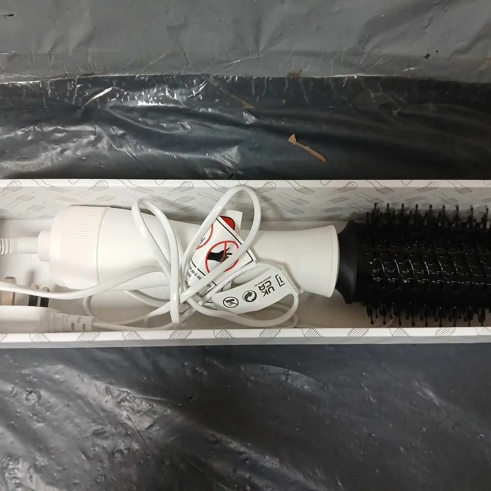 BOXED BONDI BOOST BLOWOUT BRUSH 2"