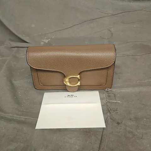 COACH BROWN PEBBLED LEATHER WALLET/CLUTCH WITH GOLD-TONE CLASP