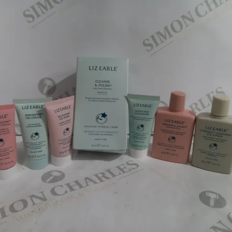 BOXED LIZ EARLE GIFT SET
