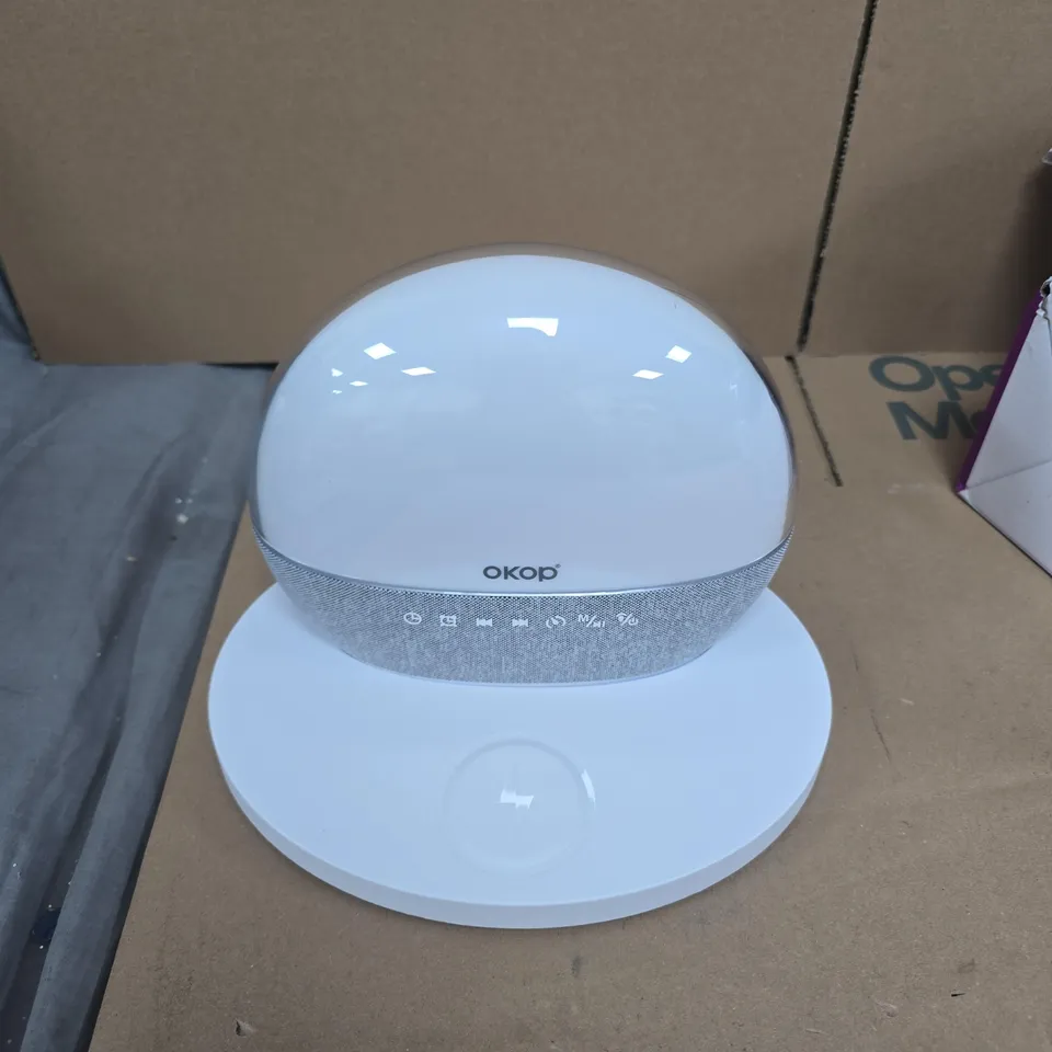 OKOP KP-818 BLUETOOTH SPEAKER WITH CHARGING BASE  – WHITE, 10W, 1800MAH