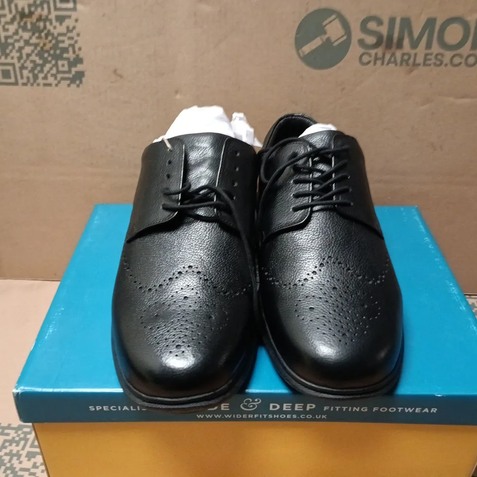 BOXED PAIR OF DBSHOES ELLIOT BLACK LEATHER SHOES - UK 12