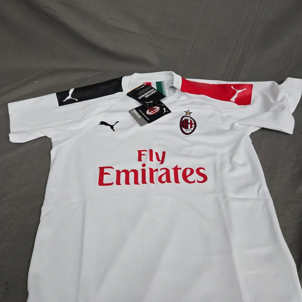 AC MILAN FC AWAY JERSEY SIZE 11-12 YEARS