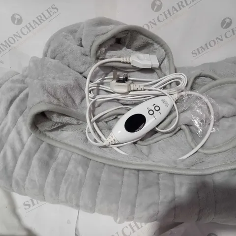COZEE HOME VELVETSOFT HEATED THROW IN LIGHT GREY