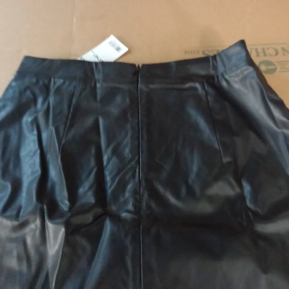LIPSY PU COATED MINI SKIRT - UK 10