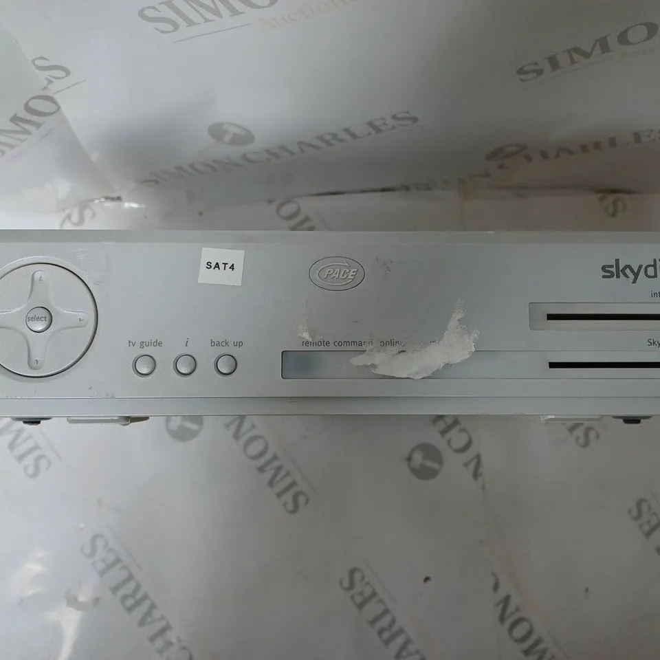 SKY DIGIBOX SAT4