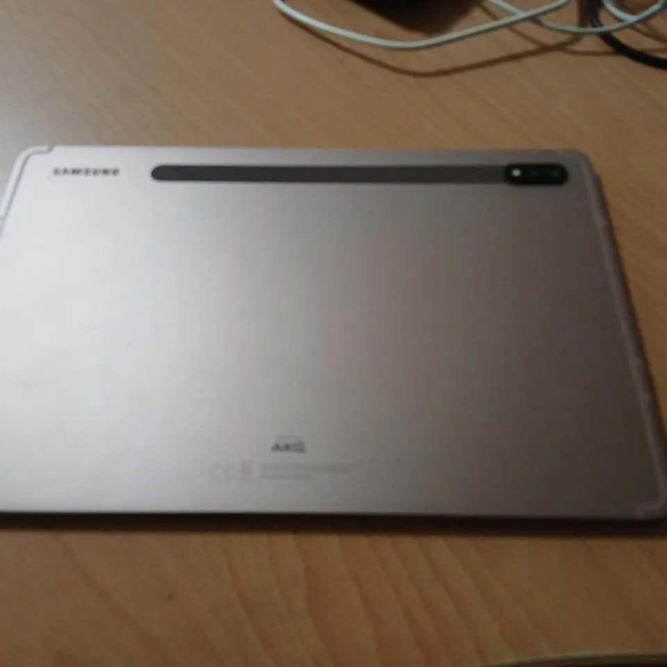 SAMSUNG GALAXY TABLET – SILVER 