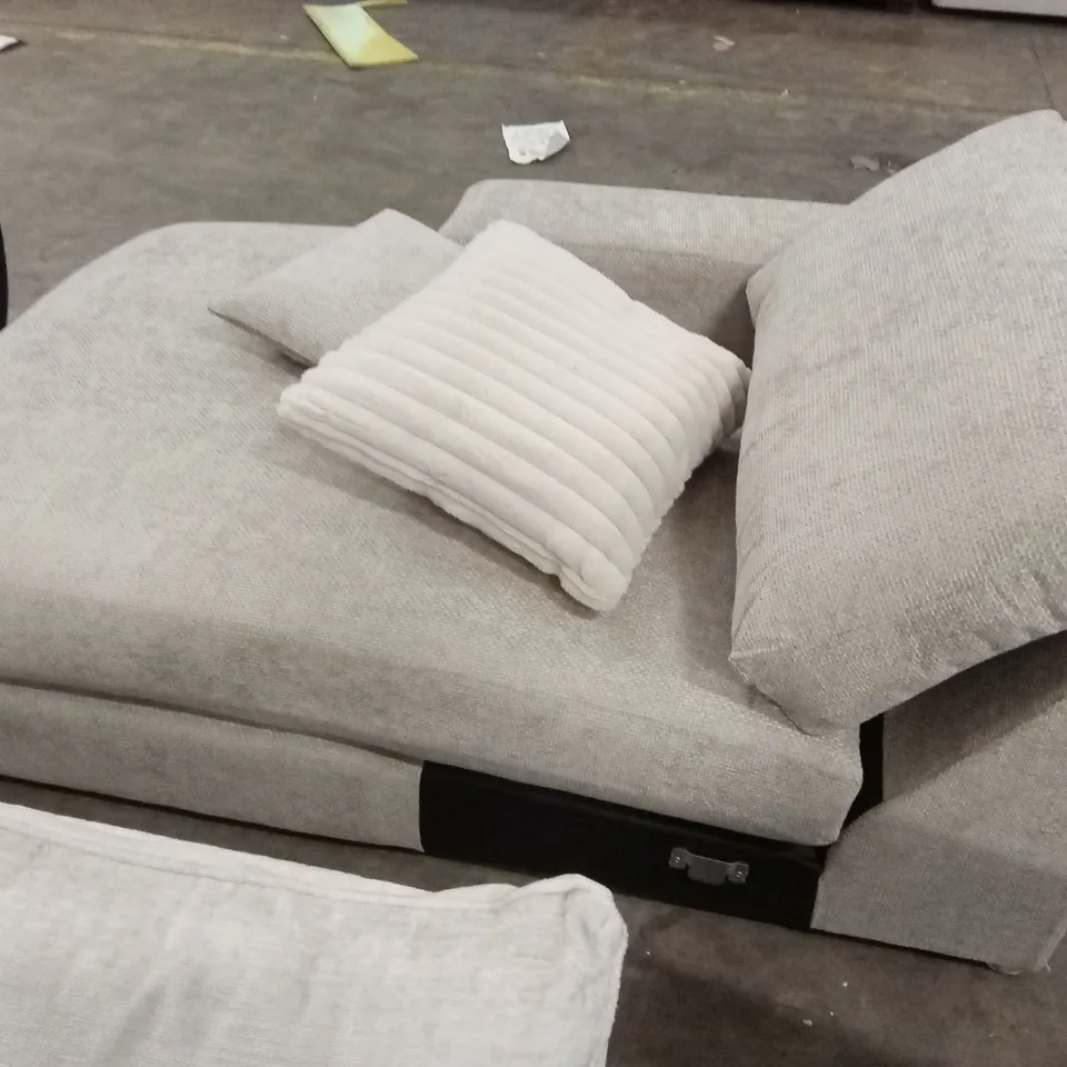 5 x ASSORTED DESIGNER SOFA PARTS AND PIECES