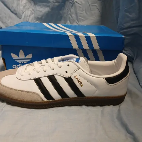 ADIDAS SAMBA OG SNEAKERS – WHITE/BLACK WITH BEIGE SUEDE TOE, UK 9