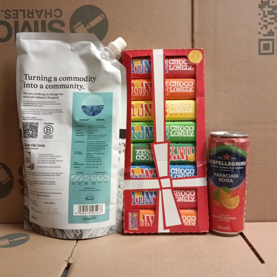 APPROXIMATELY 8 ASSORTED FOOD AND DRINK ITEMS TO INCLUDE TONY'S CHOCOLATE, SANPELLEGRINO, ETC