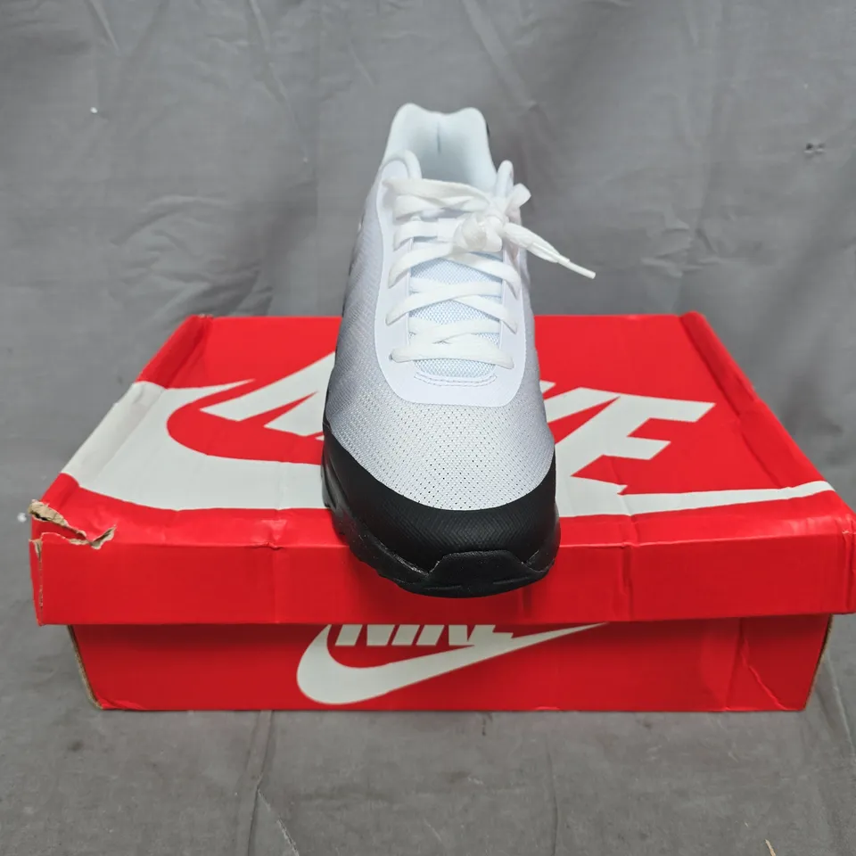 BOXED PAIR OF NIKE AIR MAX SHOES IN GREY/WHITE/BLACK SIZE UK 13
