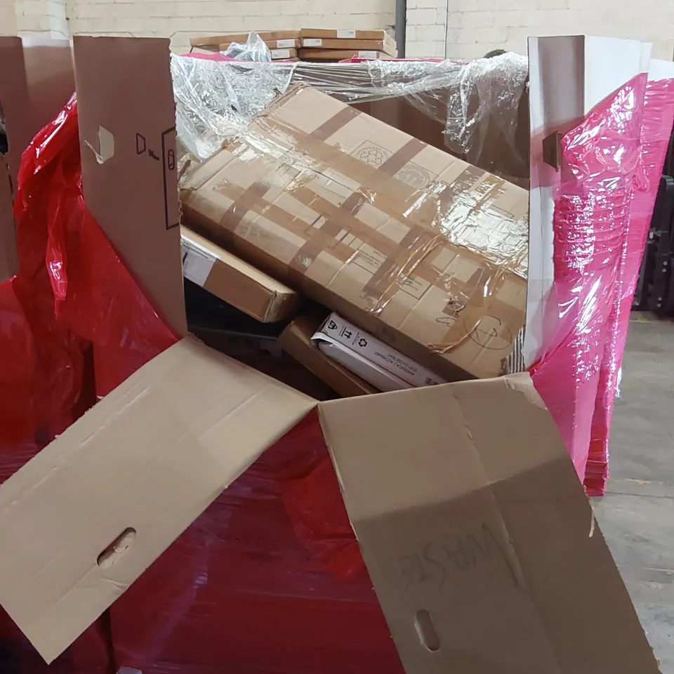 PALLET OF ASSORTED HOUSEHOLD GOODS AND PRODUCTS TO INCLUDE; GAMING/OFFICE CHAIR, BLINDS, RUBBISH BIN, COMPUTER DESK WITH SHELVES, BOXED FURNITURE ETC 