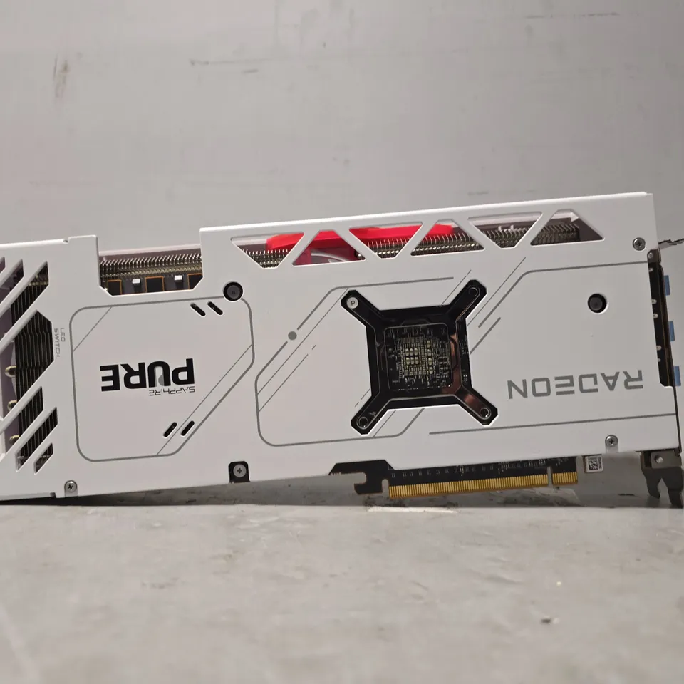 BOXED AMD RADEON RX7800XT GRAPHICS CARD 