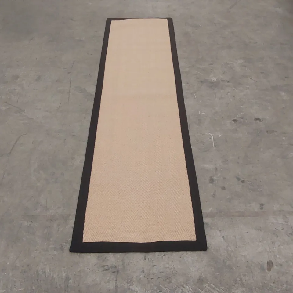 QUALITY DESIGNER AREA RUG - APPROXIMATELY 225 x 60cm