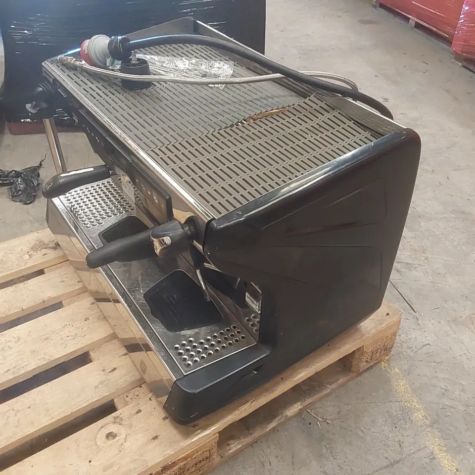 RANCILIO CLASSE 7 2 GROUP COMMERCIAL COFFEE MACHINE WITH ISTEAM