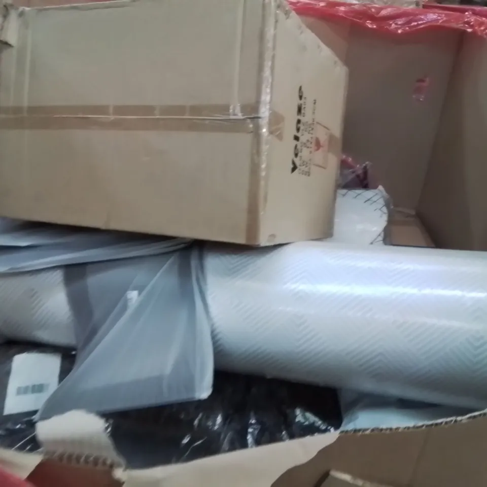 PALLET OF ASSORTED HOUSEHOLD GOODS AND PRODUCTS TO INCLUDE;SMART PET HOUSE,MEMORY FOAM CUSHION,MATTRESS VACUUM CLEANER 