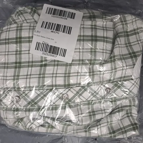 YOURS CURVE SHORT SLEEVE CHECK SHIRT - GREEN - SIZE UNSPECIFIED