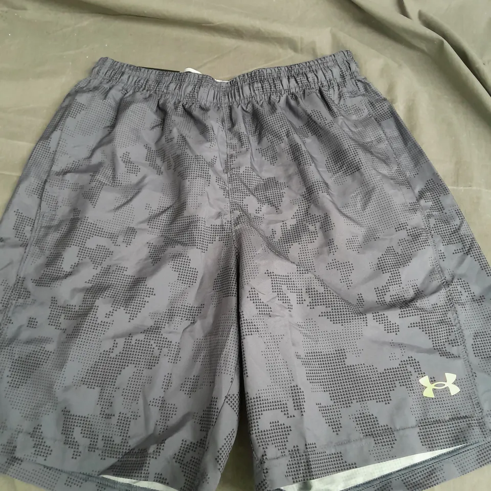 UNDER ARMOUR LOOSE SHORTS GREY SIZE MEDIUM