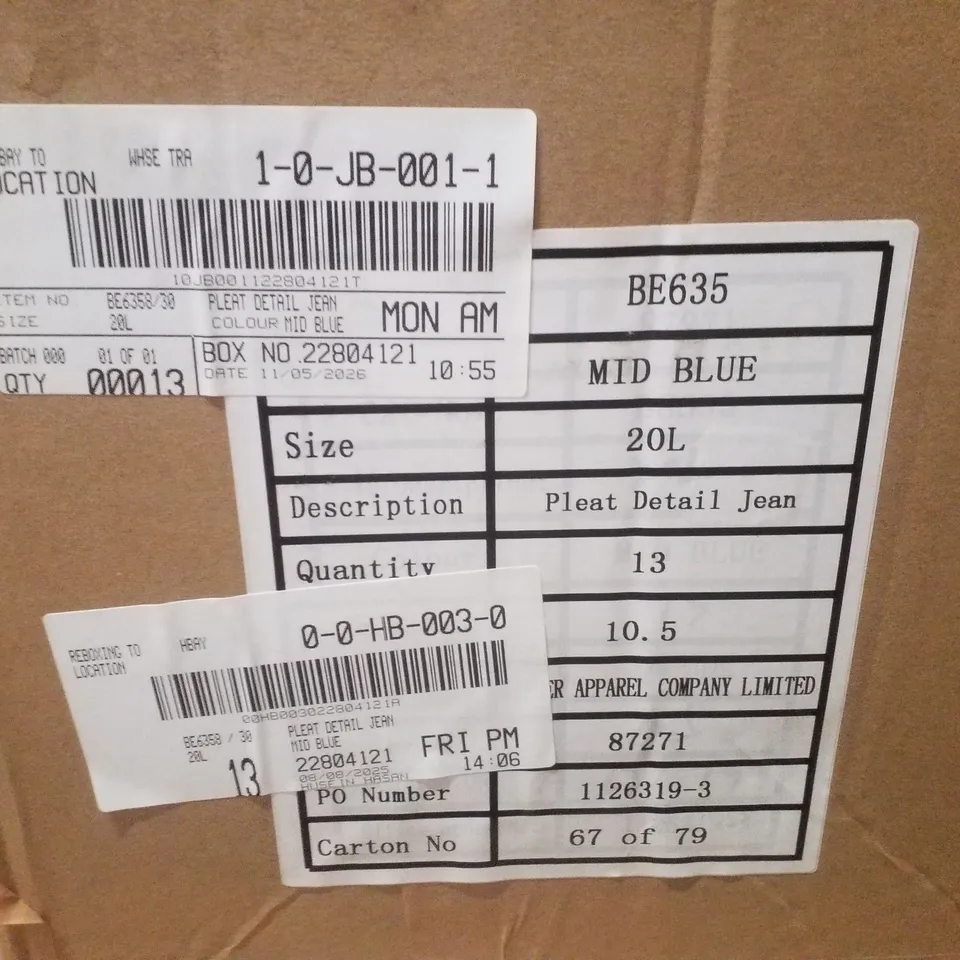 BOX CONTAINING APPROXIMATELY 13 BRAND NEW SIMPLY BE MID BLUE PLEAT DETAIL WIDE LEG JEANS - SIZE 20L