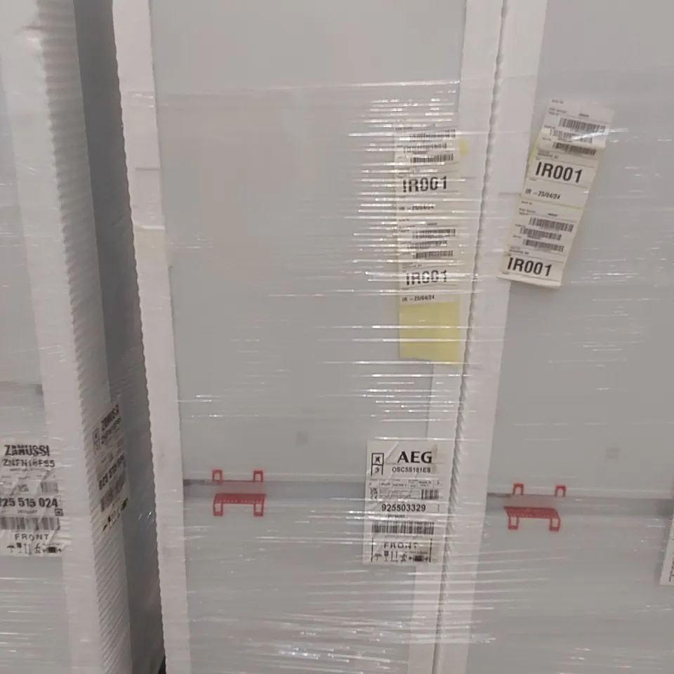 AEG OSC5S181ES LOW FROST INTEGRATED FRIDGE FREEZER, SLIDING HINGE, 70/30 RRP £500