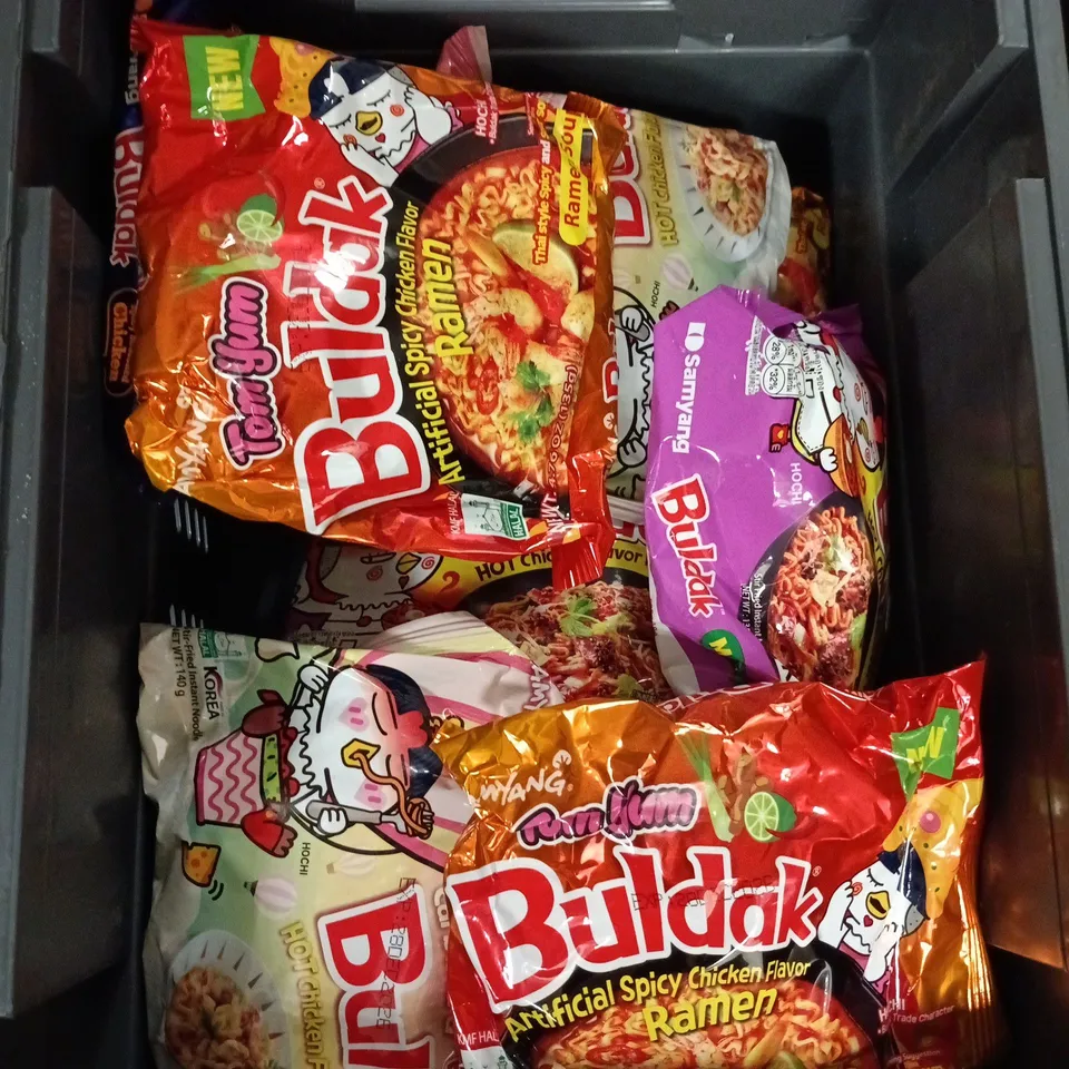 TOTE OF APPROXIMATELY 15 PACKS OF BULDAK NOODLES ASSORTED FLAVOURS