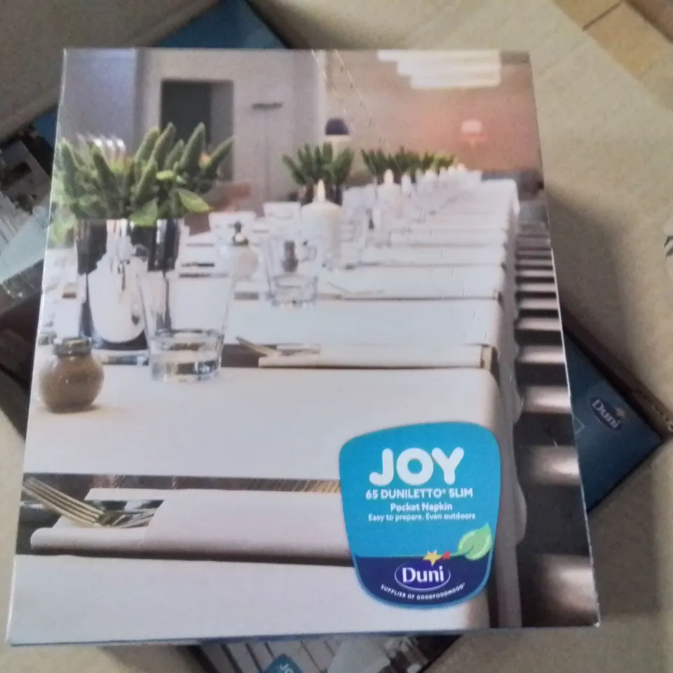 BOXED DUNI JOY 65 DUNILETTO SLIM POCKET NAPKINS APPROXIMATELY 4 BOXES 