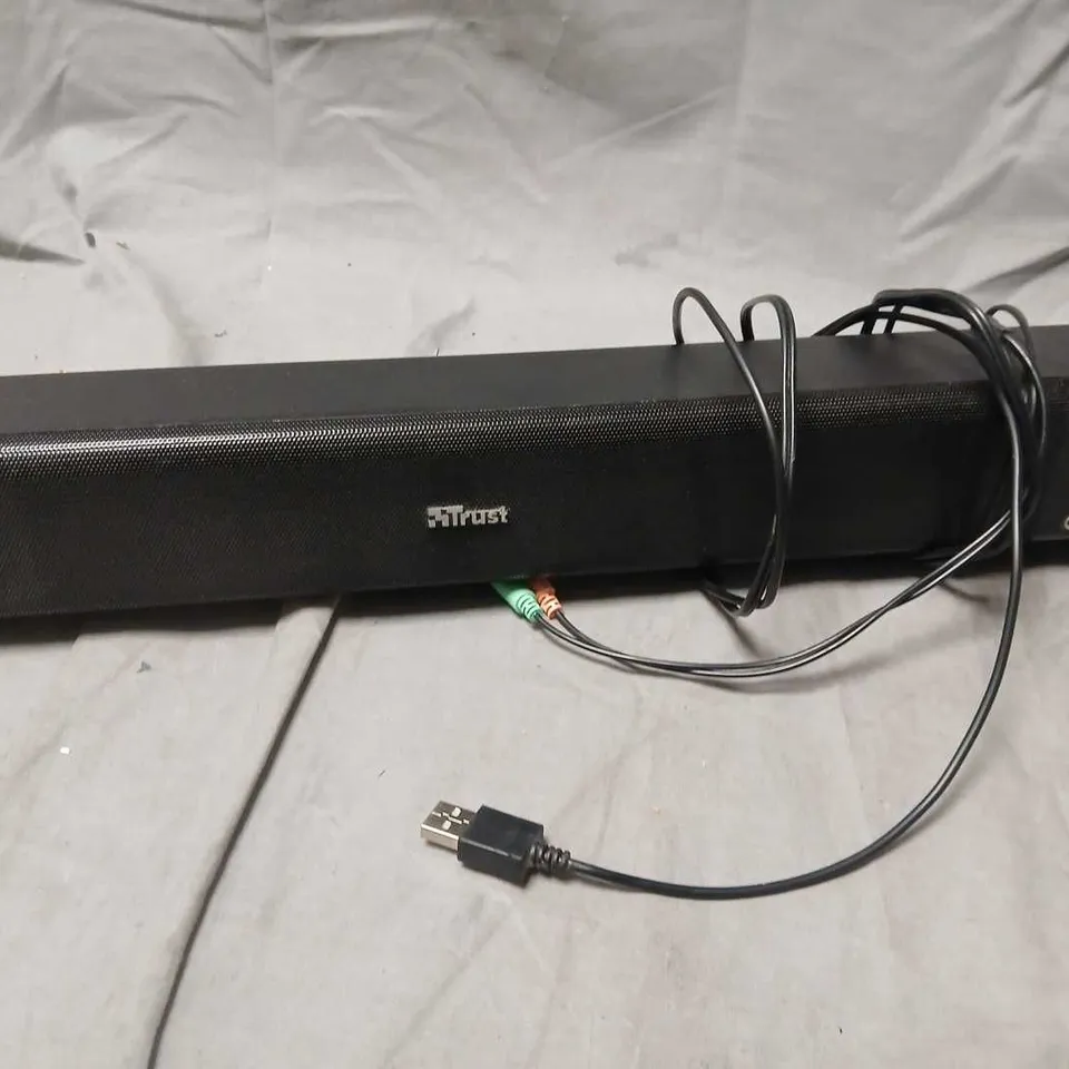 TRUST SOUNDBAR 21046 – USB-POWERED, BLACK