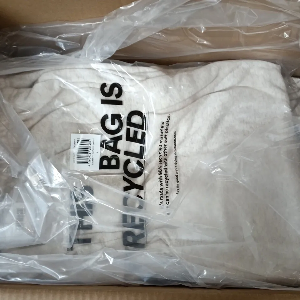 APPROXIMATELY 10 BAGGED WIDE LEG SWEATPANTS IN OATMEAL MARLE IN VARIOUS SIZES 