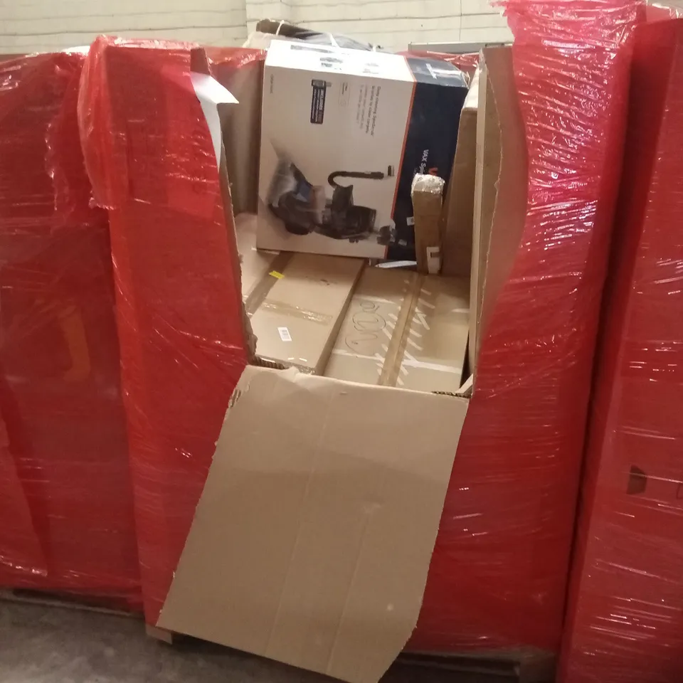 PALLET OF ASSORTED HOUSEHOLD GOODS AND PRODUCTS TO INCLUDE; BLINDS, CAT LITTER BOX, ELECTRIC FRYER ETC