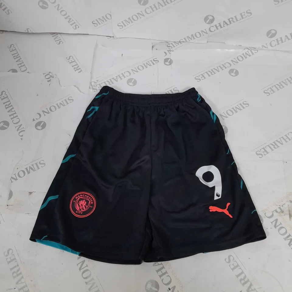 MANCHESTER CITY FC THRID SHIRT AND SHORTS WITH HAALAND 9 SIZE 24