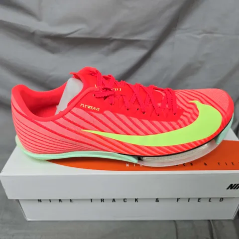 BOXED PAIR OF NIKE AIR ZOOM MAXFLY 2 IN ORANGE - UK 7