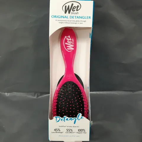 WETBRUSH DETANGLER BRUSH IN PINK