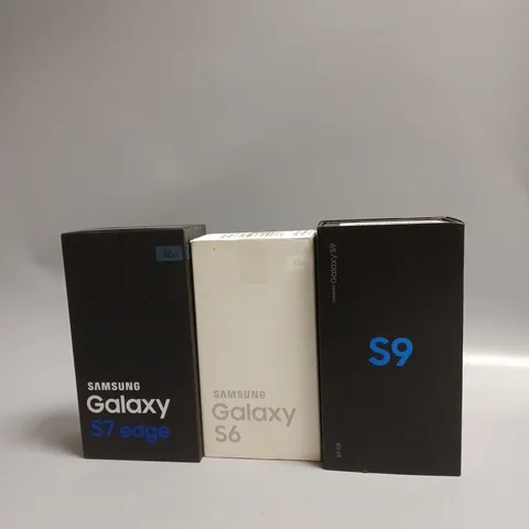 MEDIUM BOX OF ASSORTED SAMSUNG GALAXY PHONE CASES